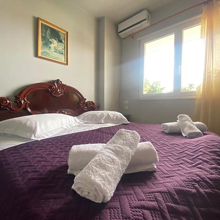 Stay The Night Shkodra Apartment City Centre Dış mekan fotoğraf