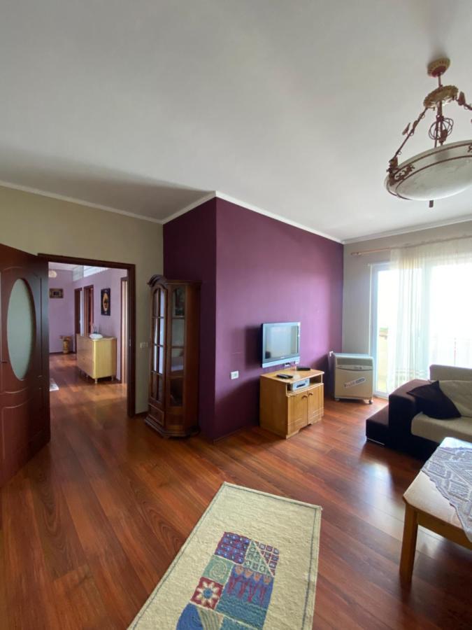 Stay The Night Shkodra Apartment City Centre Dış mekan fotoğraf