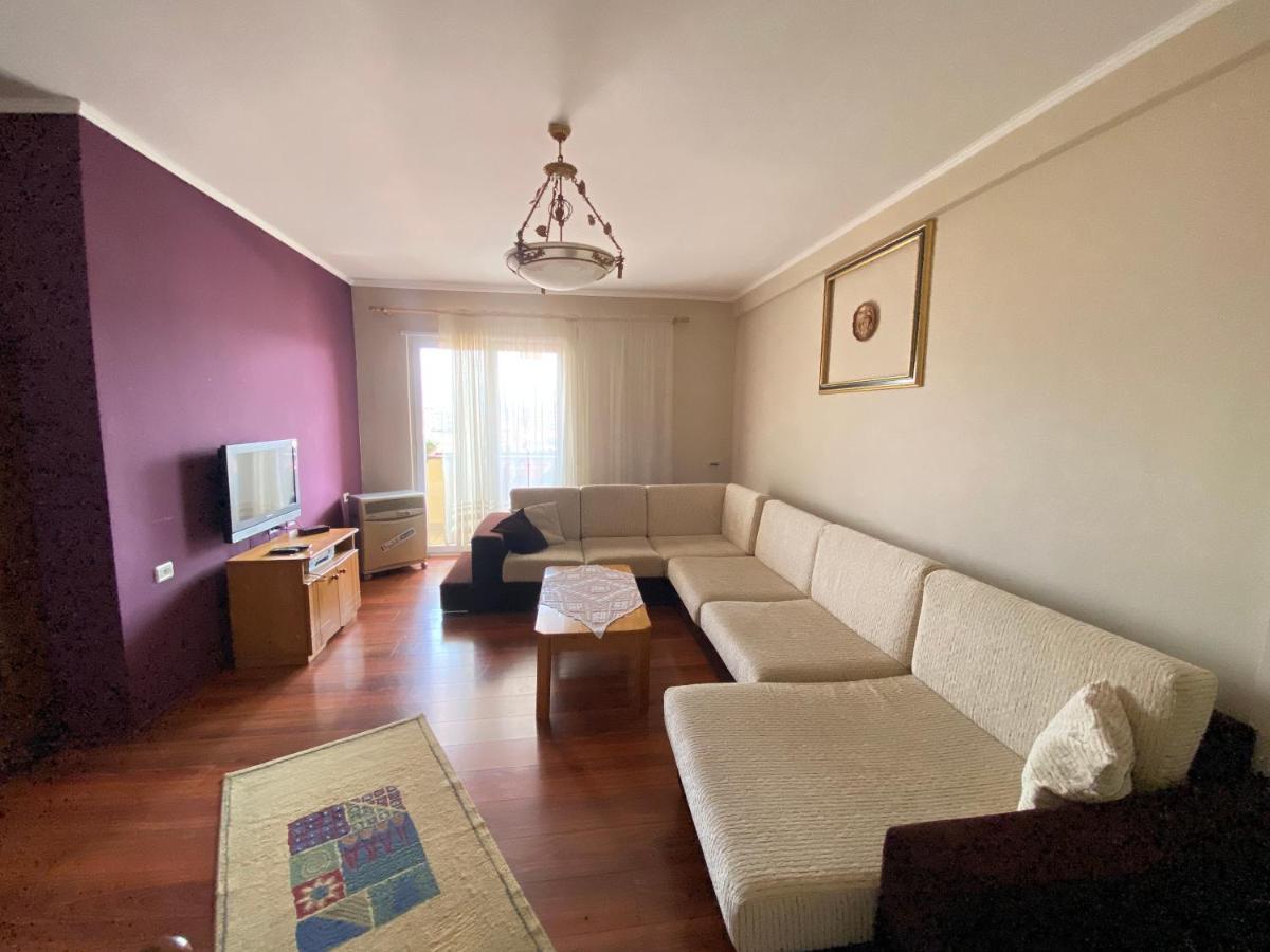 Stay The Night Shkodra Apartment City Centre Dış mekan fotoğraf
