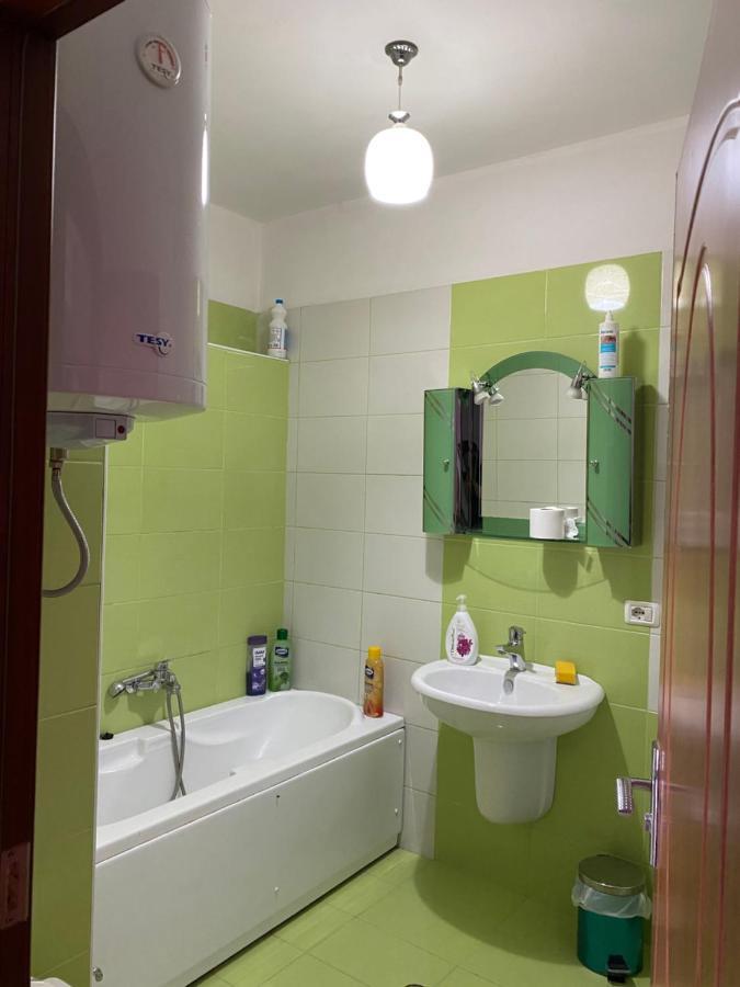 Stay The Night Shkodra Apartment City Centre Dış mekan fotoğraf