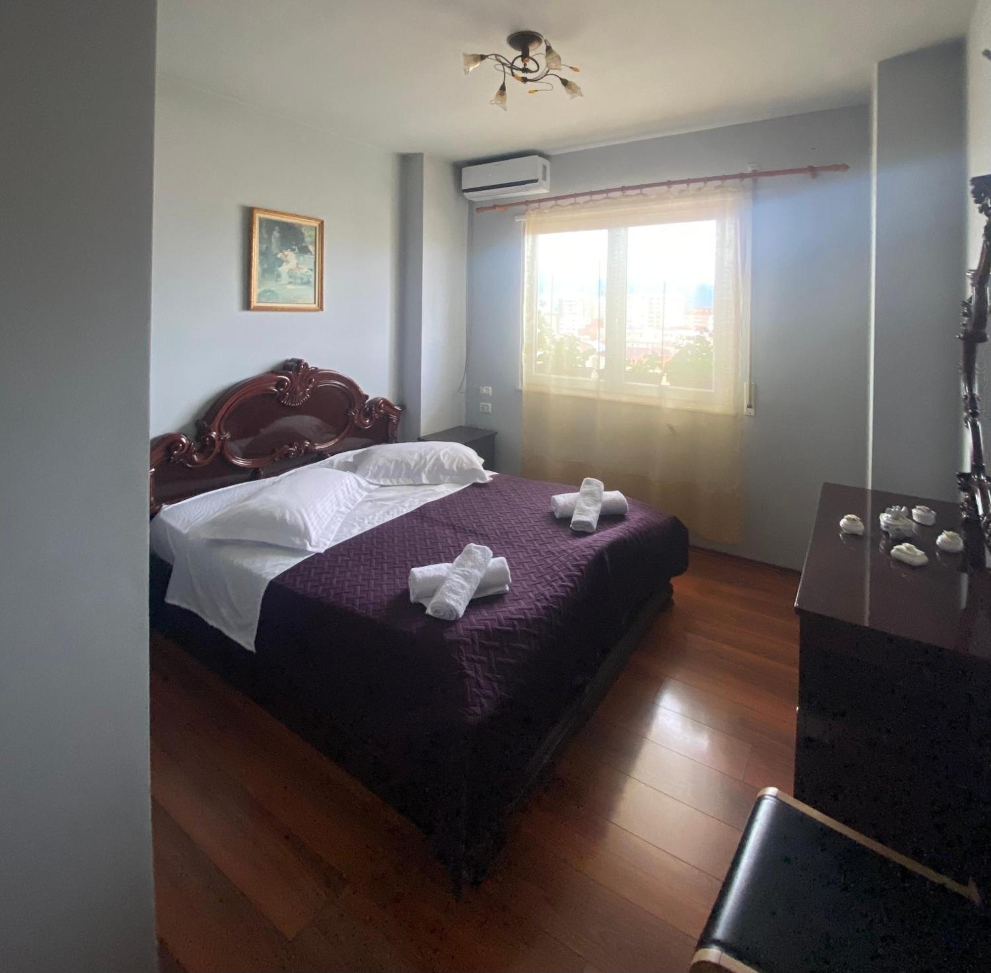 Stay The Night Shkodra Apartment City Centre Dış mekan fotoğraf